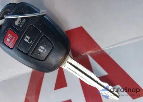 2014 Toyota Camry Se z USA, uszkodzony, nr VIN 4T1BF1FK2EU441470